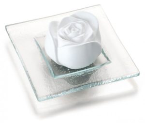 SYVITA Neue Welt Duftstein Rosenblüte - Glasteller transparent H 4,5, Ø 10 cm