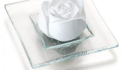 SYVITA Neue Welt Duftstein Rosenblüte - Glasteller transparent H 4,5, Ø 10 cm