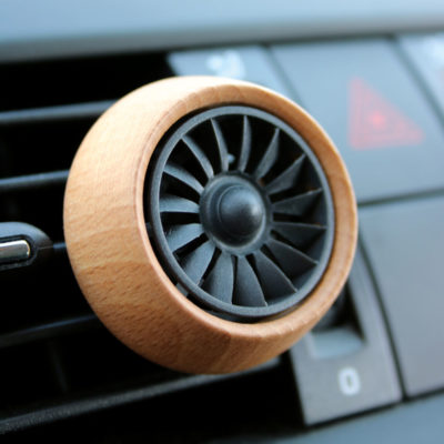 Auto Dufterfrischer ENGINE - helles Holz Ø 40 mm