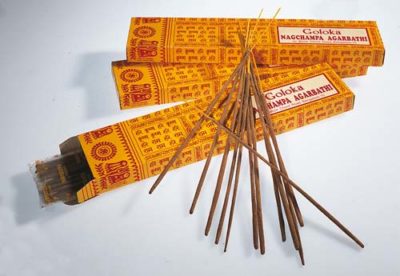 Nag Champa - Goloka Räucherstäbchen 15 g