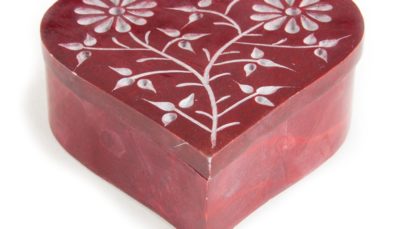 Herz Kegel-Box mit Vorratsbehälter + Räucherstäbchenhalter ca. 10 cm
